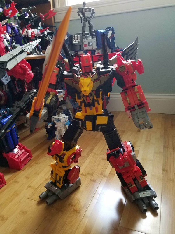 In Hand Images Of China Exclusive Power Of The Primes Predaking Sword 06 (6 of 8)